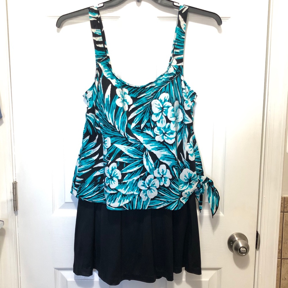 Azul Tropical Pattern One Piece Swimsuit, Size 16